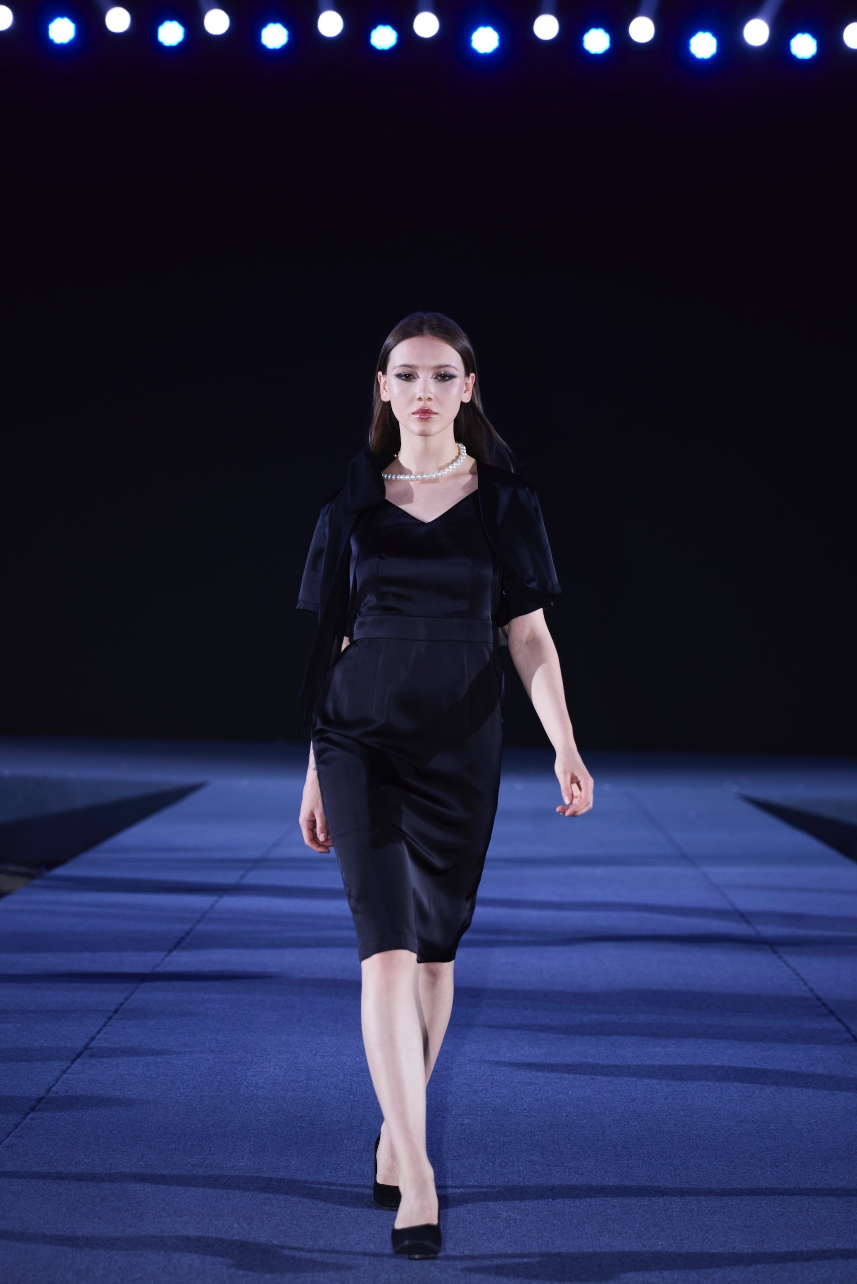 Satin Bolero Top in Noir