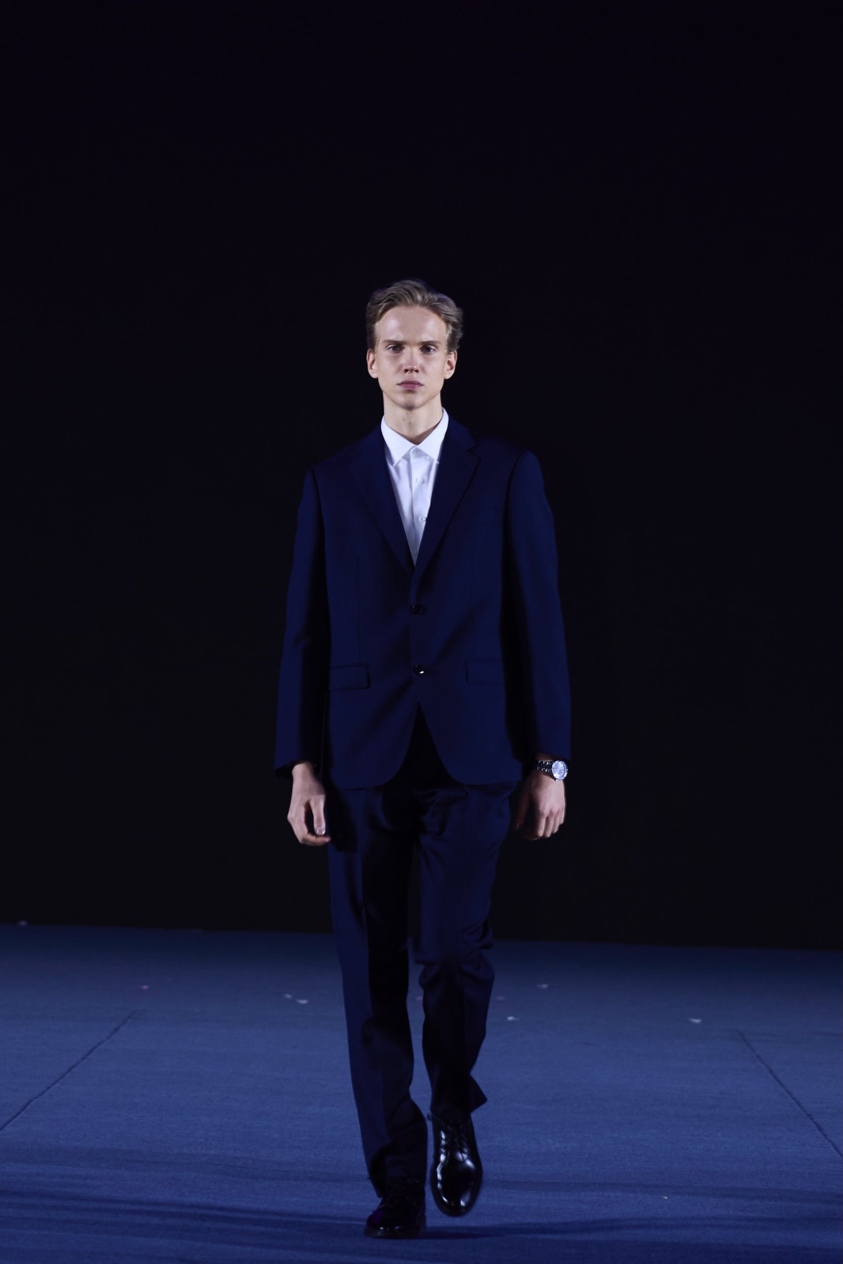 Silk-blend Luxury Cashmere Light Weight Wool Suit in Midnight Navy