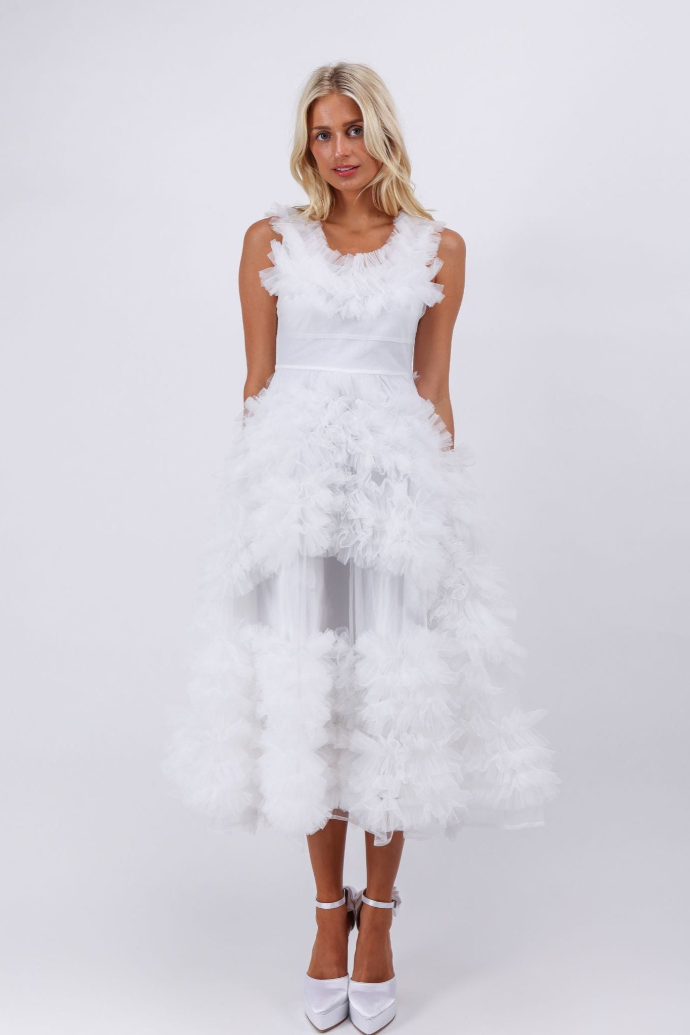 White ruffle texture maxi dress