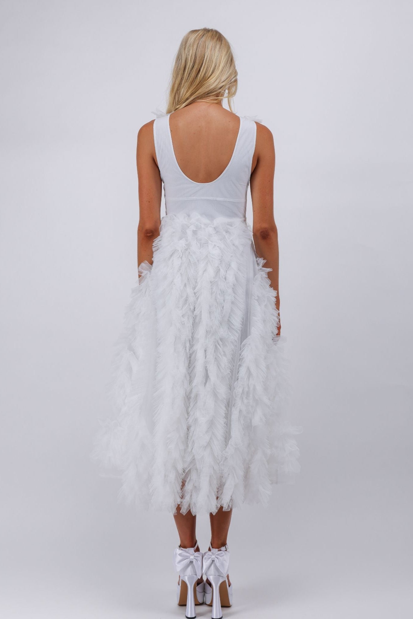 White ruffle texture maxi dress