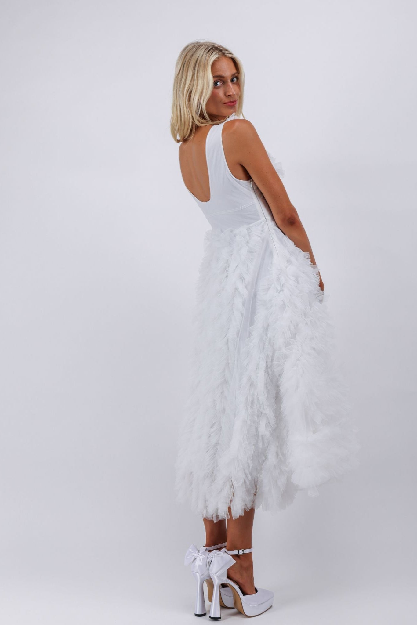 White ruffle texture maxi dress