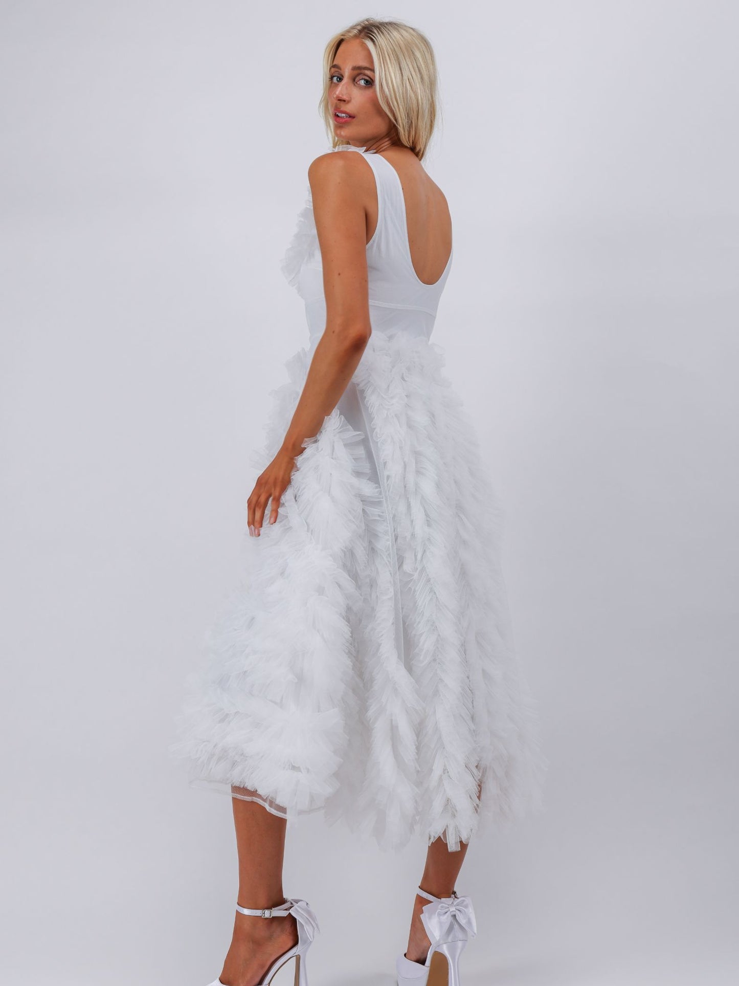 Aurora white ruffle texture maxi dress