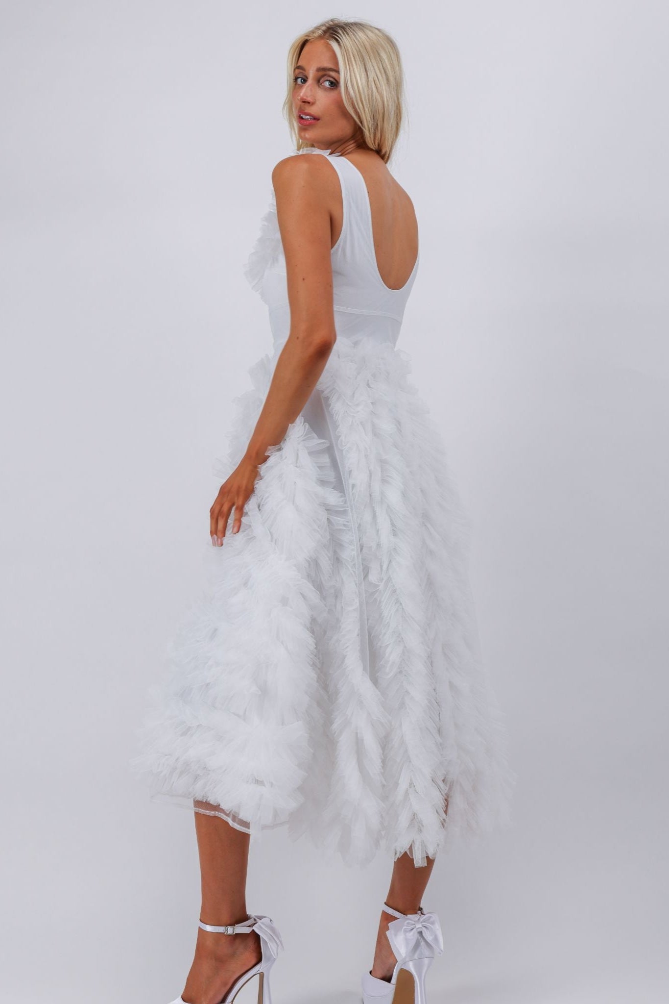 White ruffle texture maxi dress