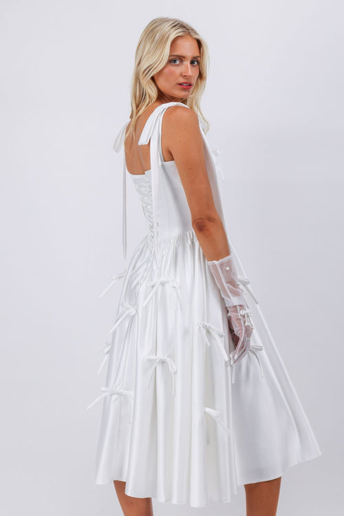 Robe de soirée cocktail mi-longue blanche avec nœuds Audrey