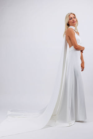 Robe de mariée longue grecque en satin blanc à dos nu Isla