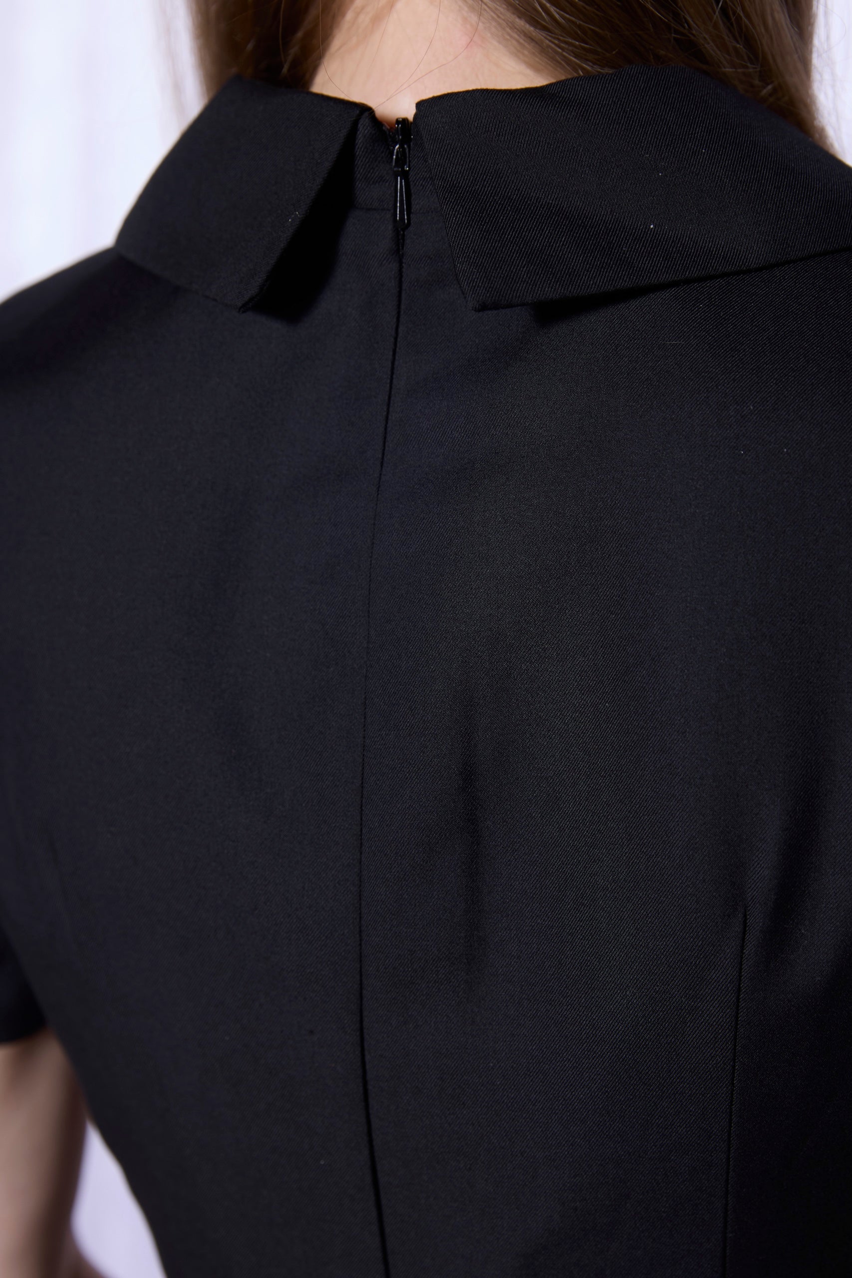 Tailored Shirt Collar Midi Dress in Noir