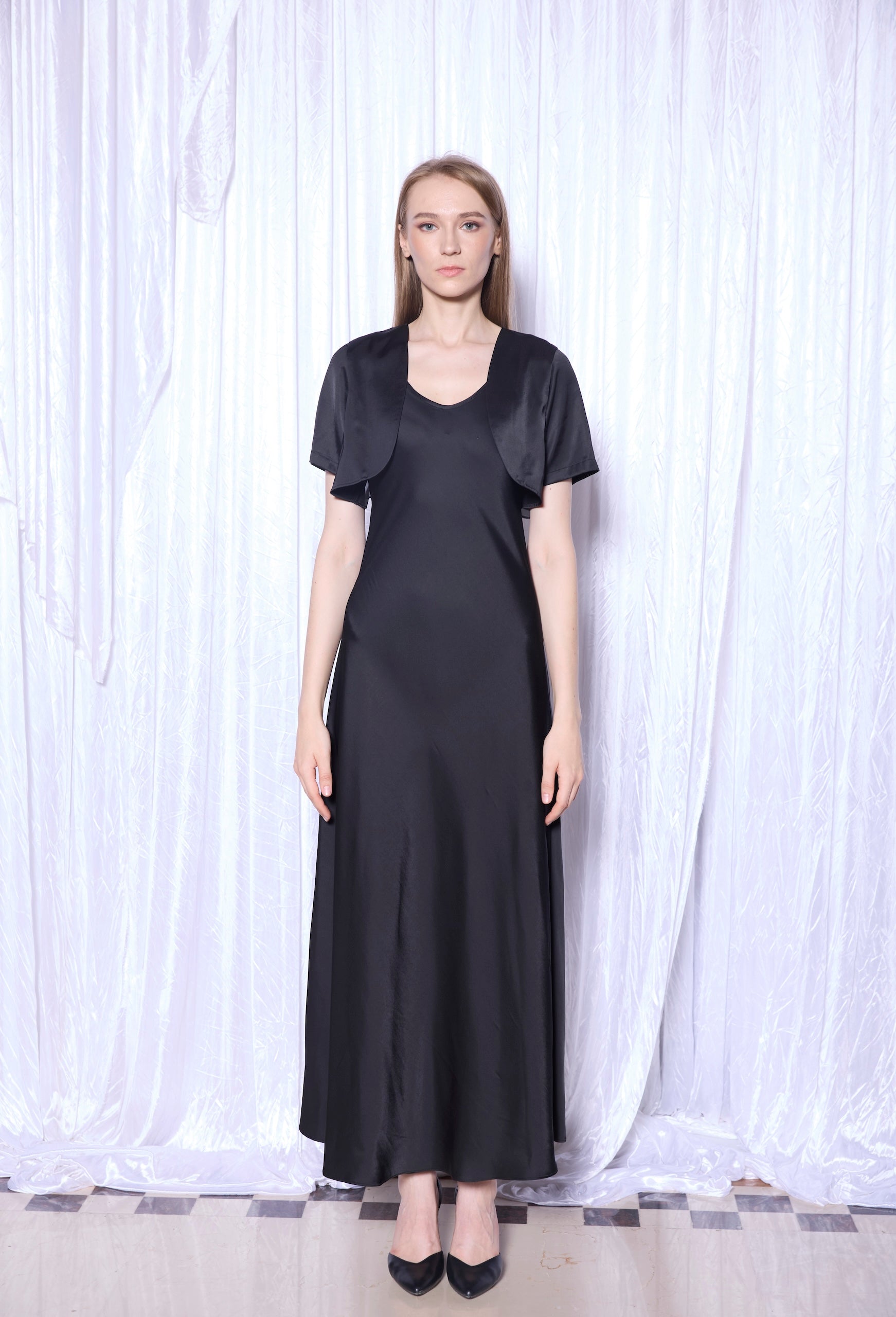 Satin Bolero Top in Noir