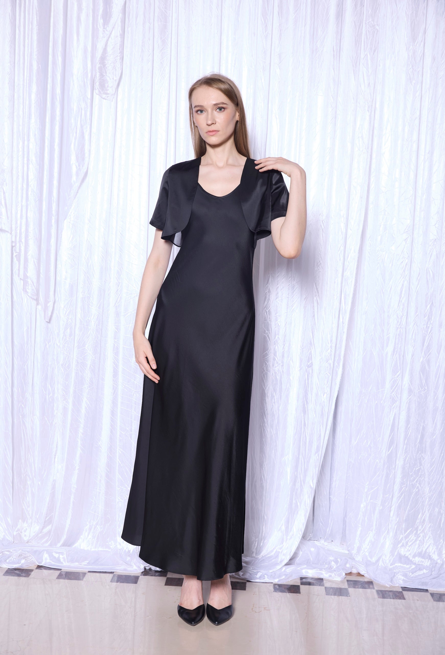 Satin Bolero Top in Noir