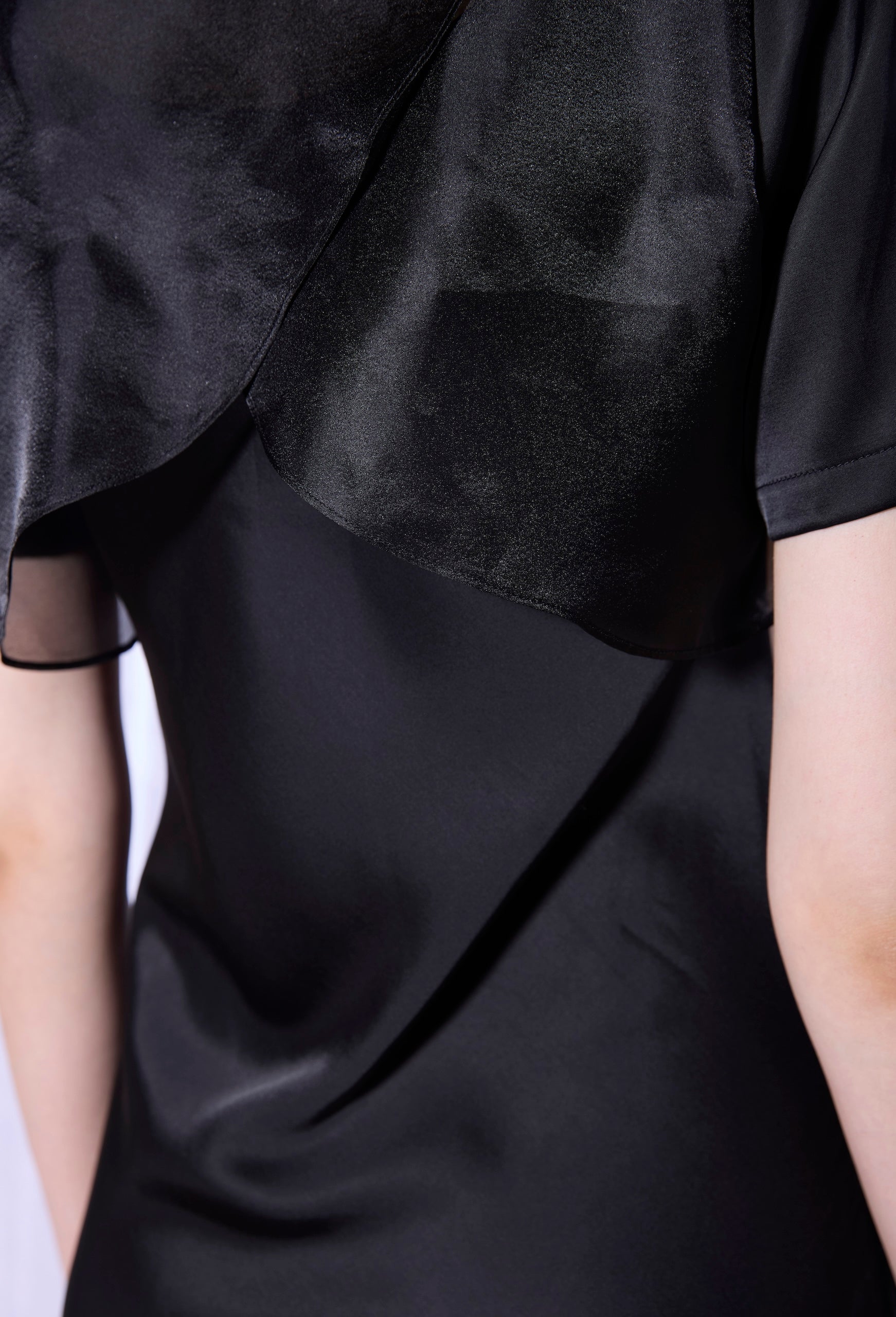 Satin Bolero Top in Noir