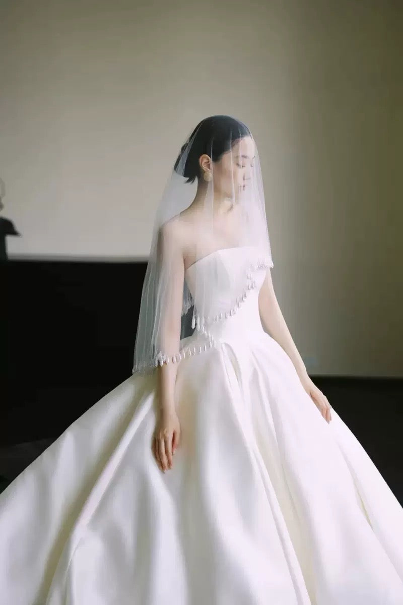 Short Teardrop Pearl Bridal Veil – 120cm