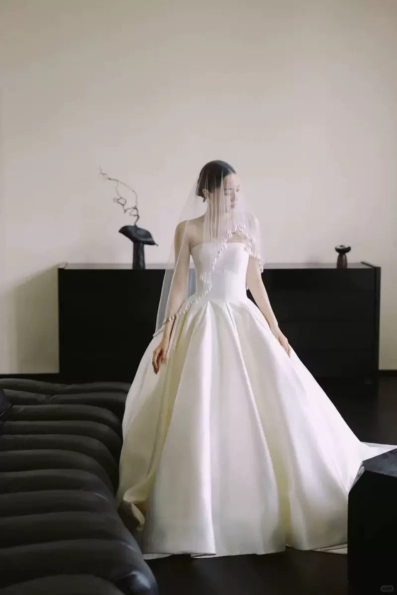 Short Teardrop Pearl Bridal Veil – 120cm